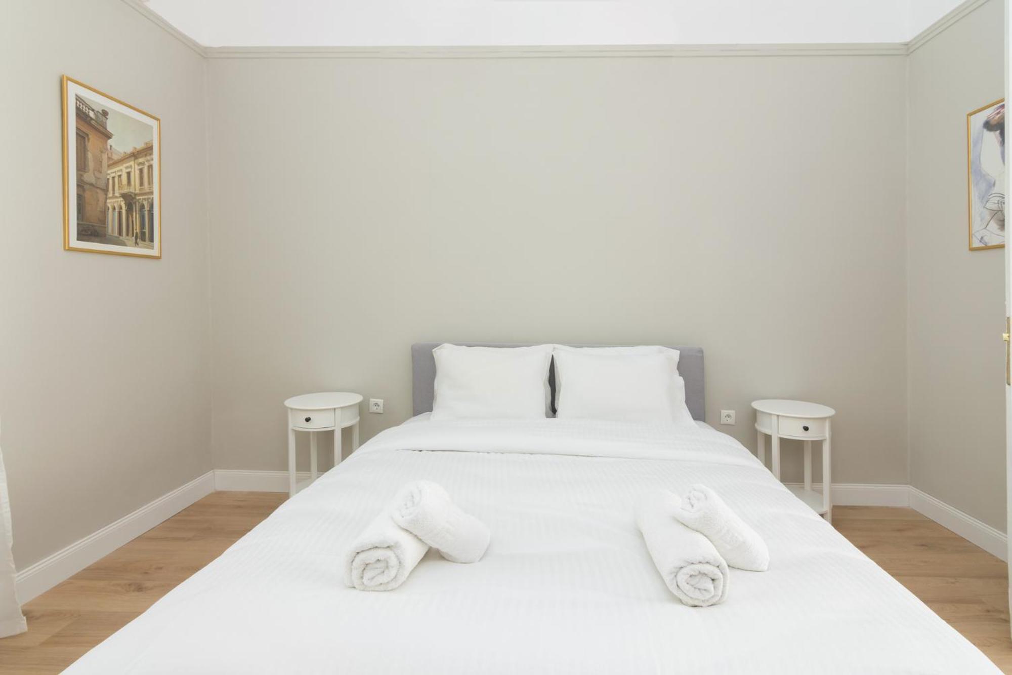 Great House W/ Private Parking Apartment Athena Bagian luar foto