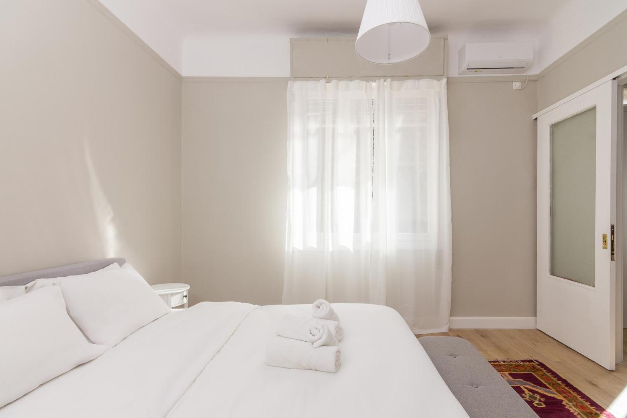 Great House W/ Private Parking Apartment Athena Bagian luar foto